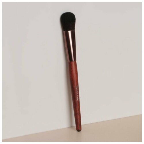 Кисть для макияжа «Brush WOOD», 18 см, цвет коричневый
